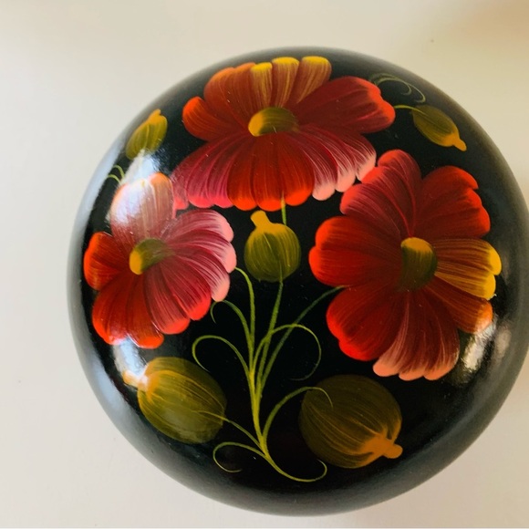 Wooden hand painted box - Picture 1 of 8